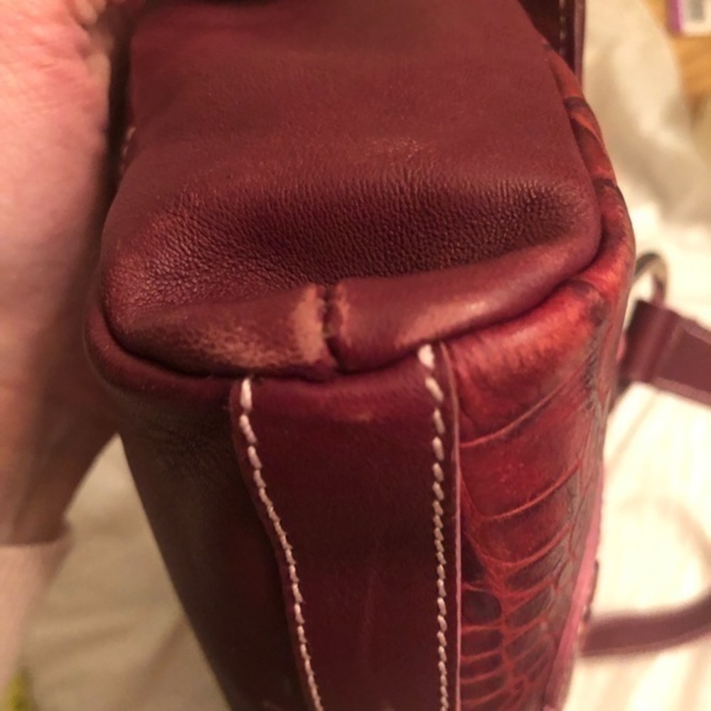 Claudia Firenze burgandy red leather bag - Picture 13 of 16